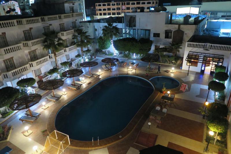 Zak Inn Hurghada Esterno foto