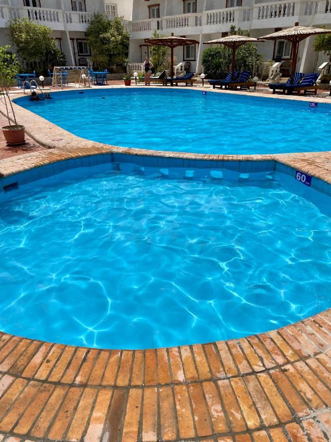 Zak Inn Hurghada Esterno foto