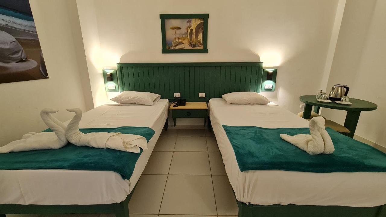Zak Inn Hurghada Esterno foto