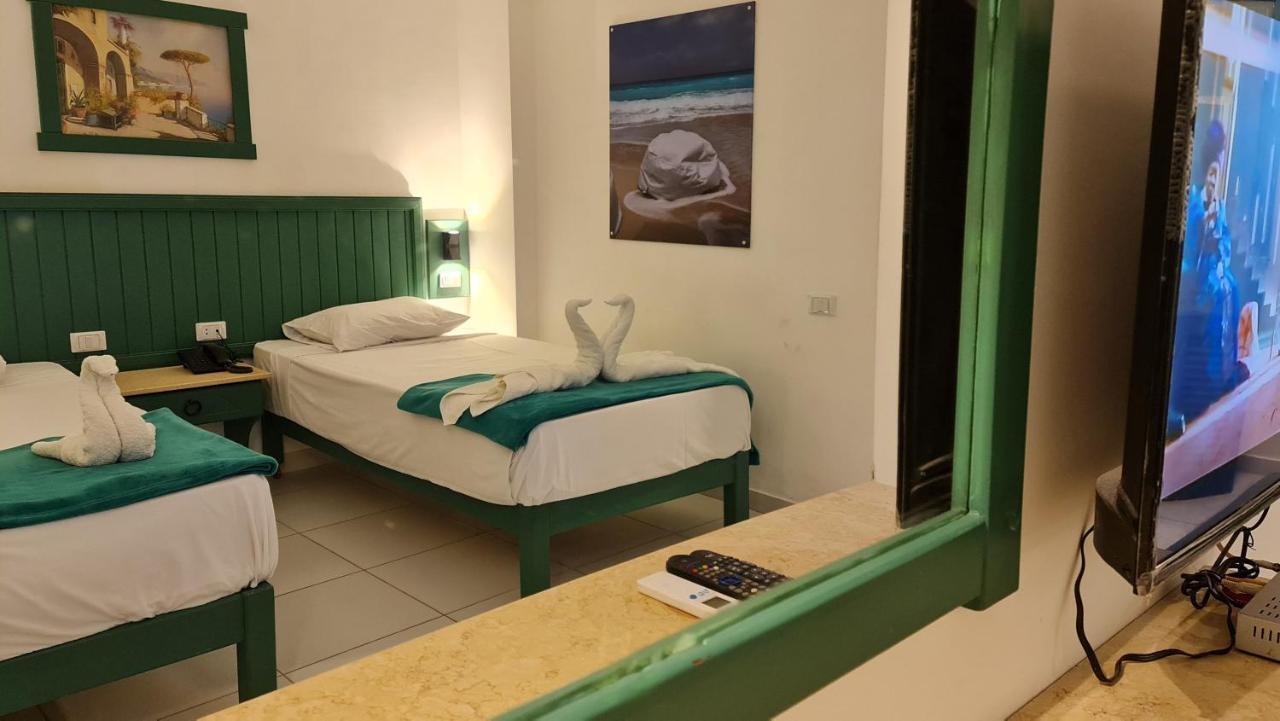 Zak Inn Hurghada Esterno foto