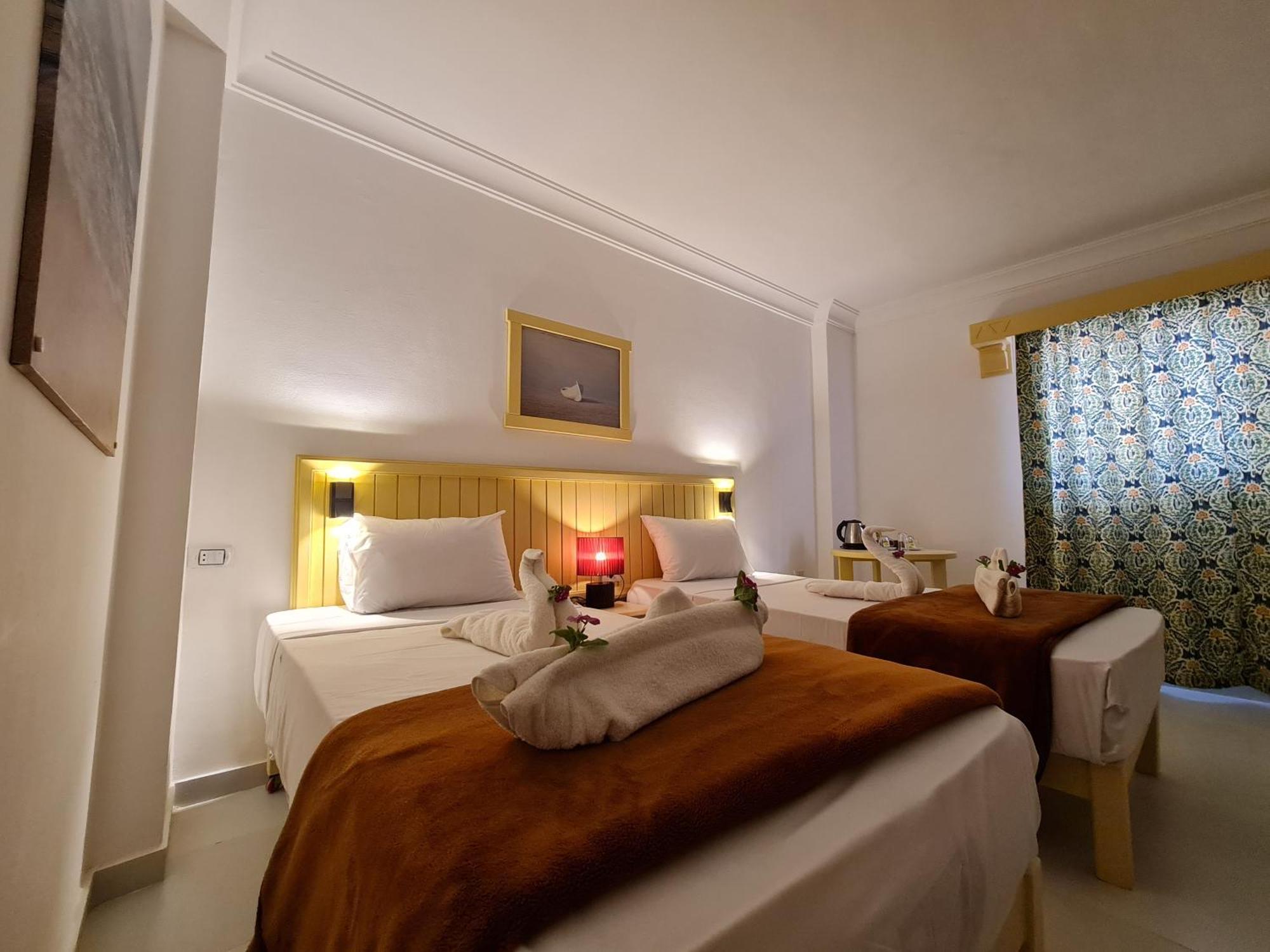 Zak Inn Hurghada Esterno foto