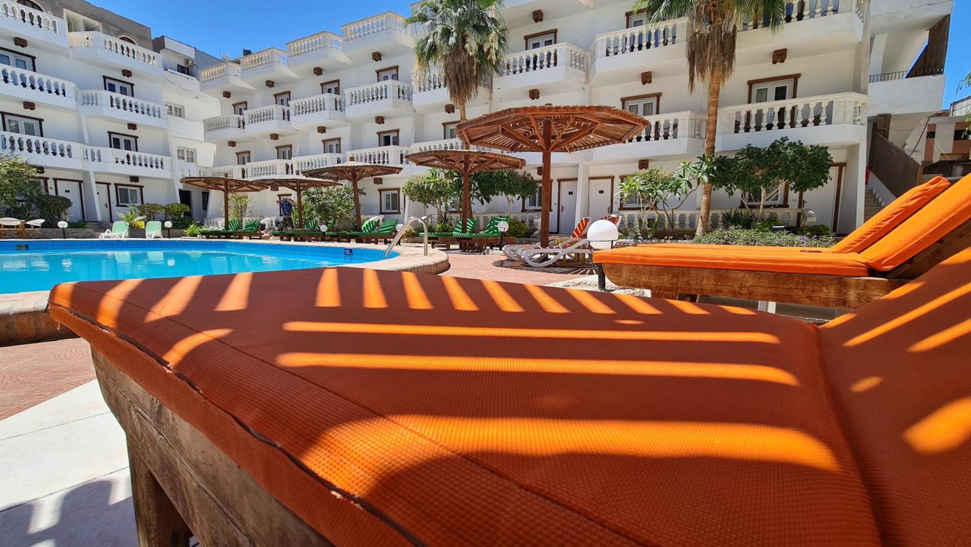 Zak Inn Hurghada Esterno foto