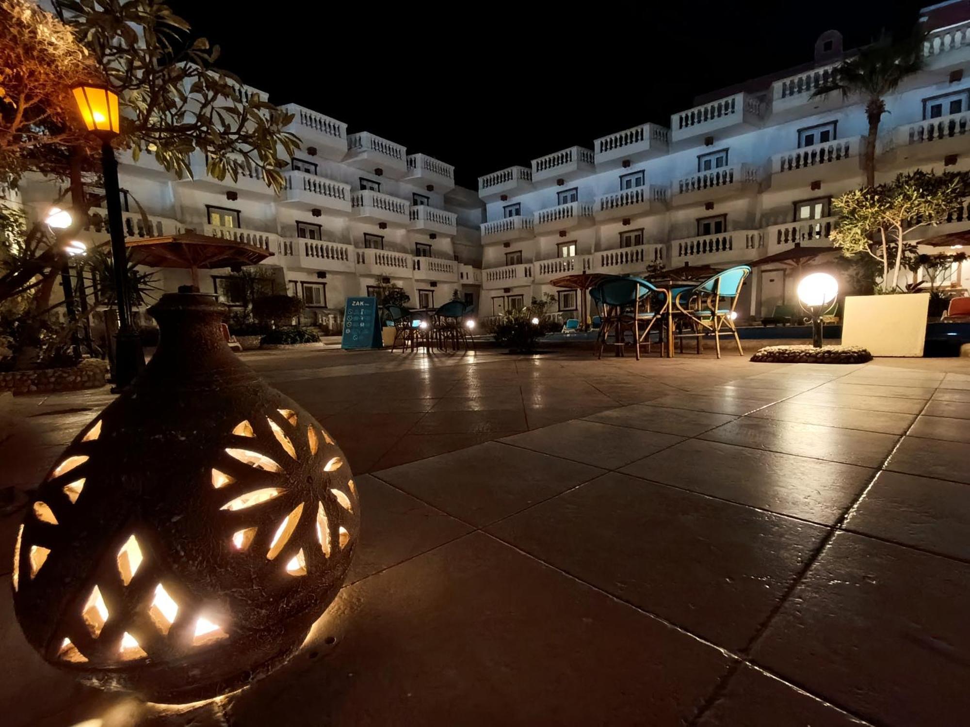 Zak Inn Hurghada Esterno foto