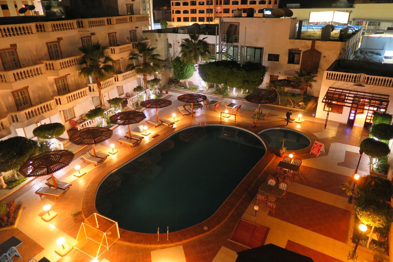 Zak Inn Hurghada Esterno foto