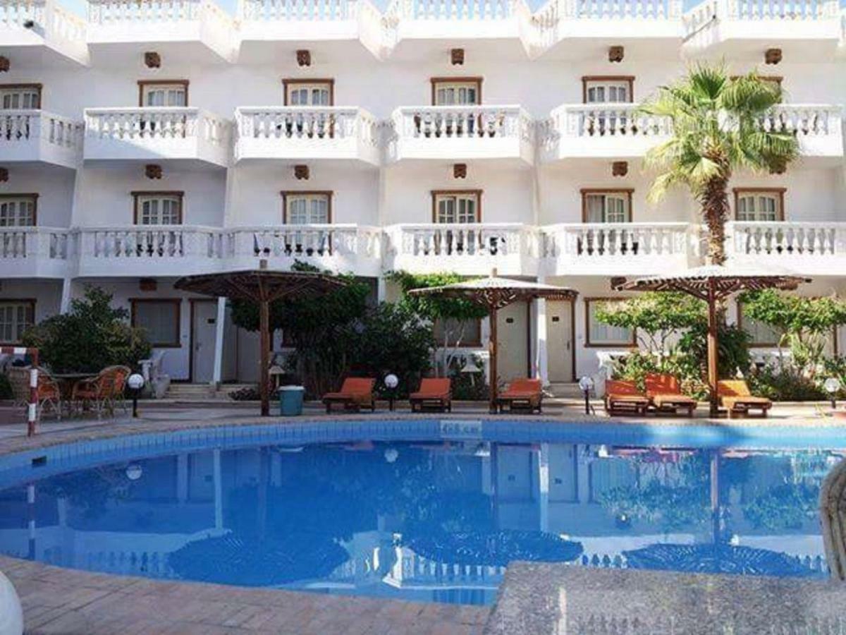 Zak Inn Hurghada Esterno foto