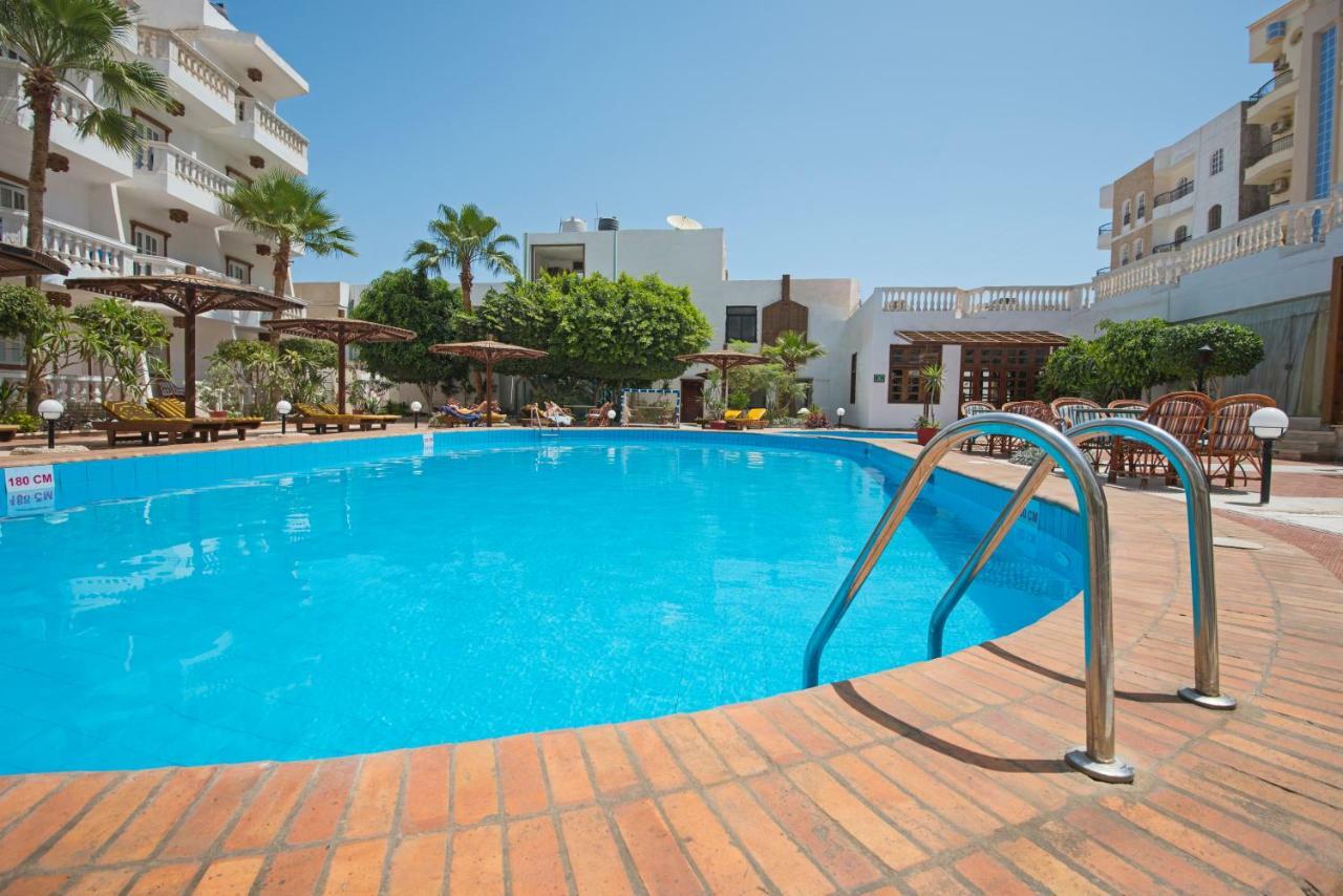 Zak Inn Hurghada Esterno foto